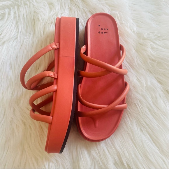 AND NWOT Pink Coral Dory Platform Sandals - Picture 2 of 11
